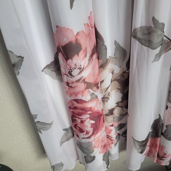 Robbie Bee Woman's Dress - Picture 3 of 6